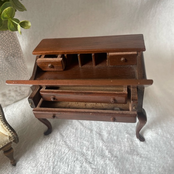 Miniatures - Picture 6 of 7